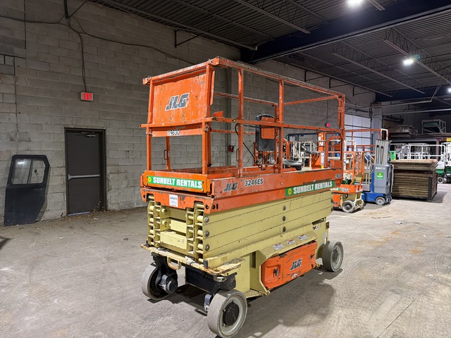 2017 JLG 3246ES Electric Scissor Lift