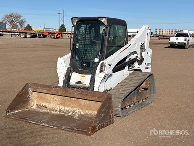 2015 Bobcat T750 Two-Speed Compact Track Loader
