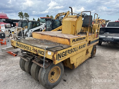 Ingersoll Rand PT120R 9 Wheel Pneumatic Roller