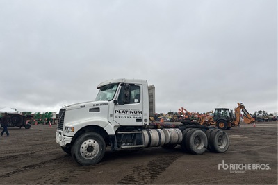 2014 Volvo VHD 6x4 T/A Day Cab Truck Tractor