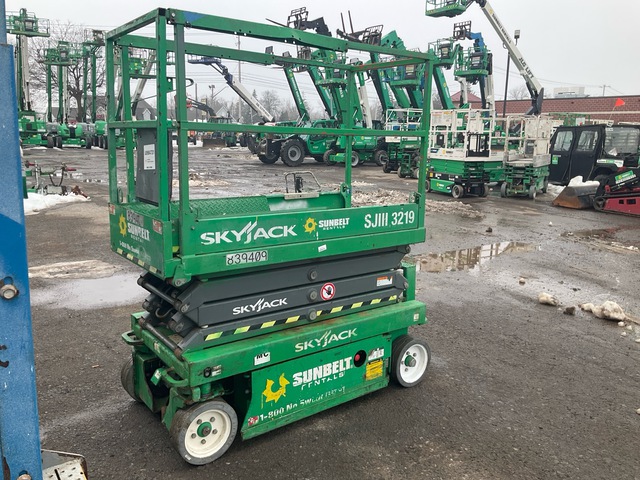 2016 Skyjack SJIII-3219 Electric Scissor Lift