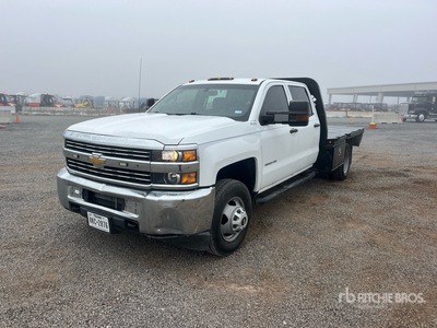 2018 Chevrolet Silverado 3500HD 4x2 Crew Cab Flatbed Truck