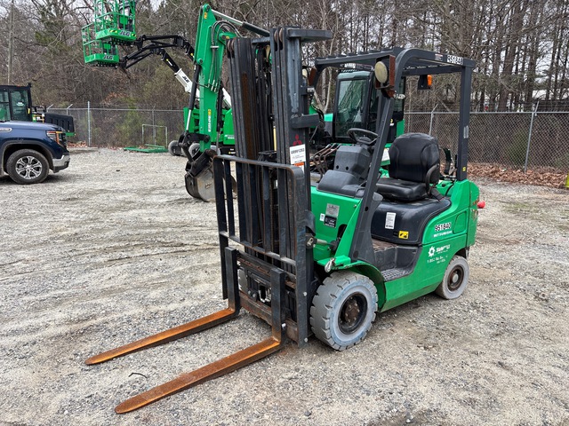 2016 Mitsubishi FG18N 3000 lb Pneumatic Tire Forklift