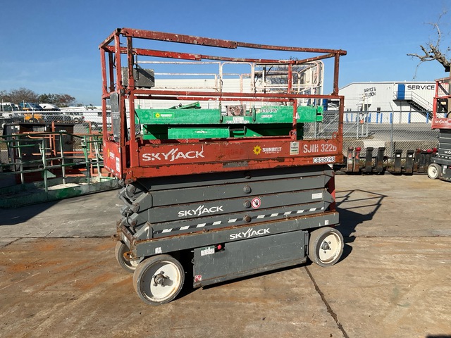 2017 Skyjack SJIII 3226 Electric Scissor Lift