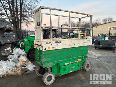 2015 JLG 2632ES Electric Scissor Lift