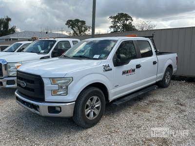2016 Ford F-150 XL 4x2 Crew Cab Pickup