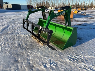 2026 Industrias America 741BG8 96 in Grapple Bucket Frontladerschaufel - Fits John Deere and Other Loaders 741 (Unused)