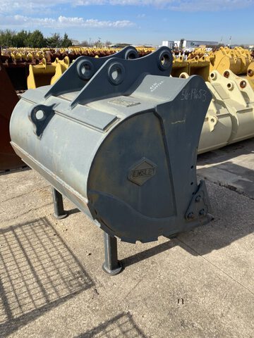 Hensley Kmax 54 in Digging Excavator Bucket - Fits Komatsu PC200