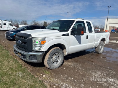 2016 Ford F-250 4x2 Extended Cab Pick Up