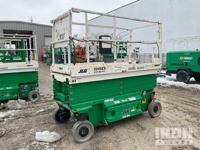 2015 JLG 3246ES Electric Podnośnik nożycowy