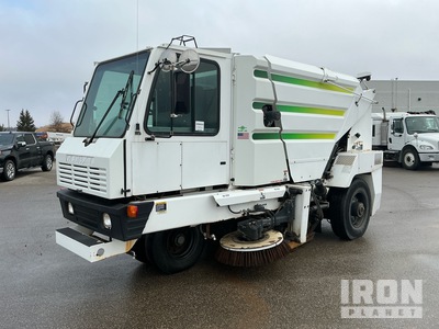 Global M3 on 2014 Global M3 Sweeper Truck