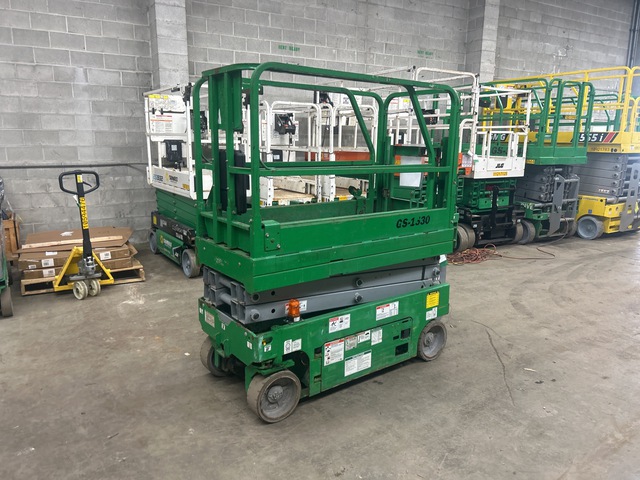 2016 Genie GS-1530 Electric Scissor Lift