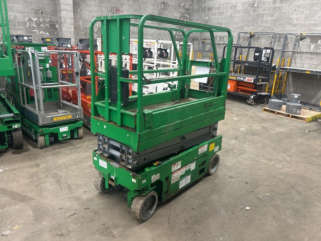 2016 Genie GS-1530 Electric Scissor Lift