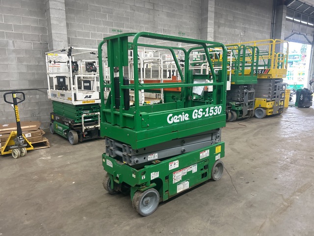 2016 Genie GS-1530 Electric Scissor Lift