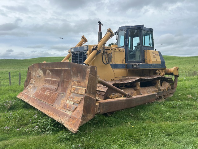1992 Komatsu D85P-21 Crawler Dozer