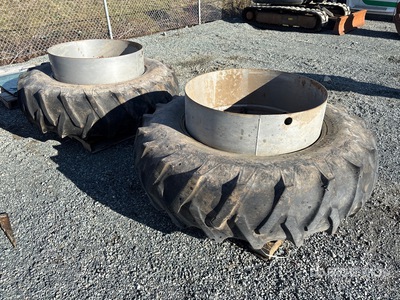 Quantity of (2) Firestone 18.4-38 Dual Rear Tractor Opony - Fits John Deere 2950