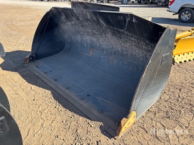 Cat 108 in General Purpose Wheel Loader Bucket