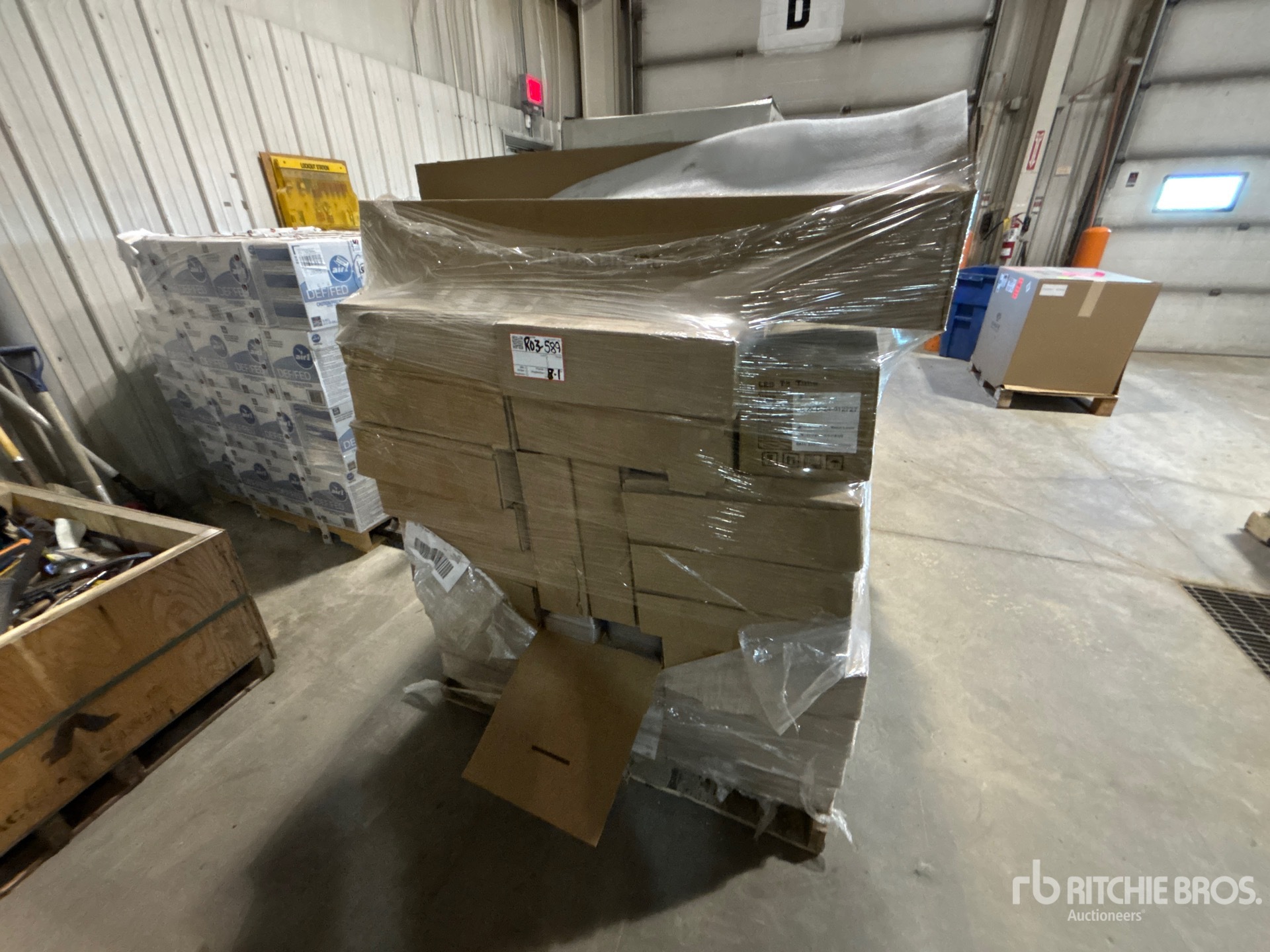 Quantity of Light Fixture: 48"
