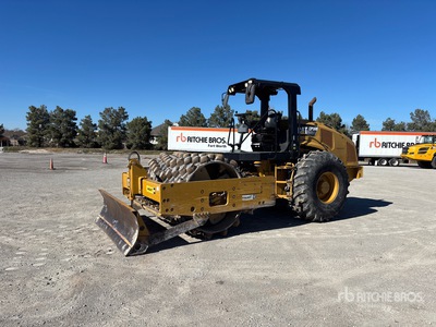2015 Cat CP56B Walzenzug mit Stampffußbandage