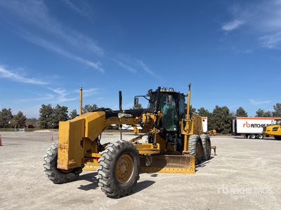 2013 Cat 140M2 Niveleuse motorisé