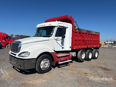 2004 Freightliner Columbia 120 8x4 Autocarro ribaltabile 3 assi