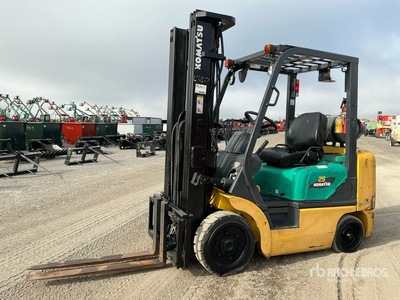 2005 Komatsu FG25ST-14 4630 lb Cushion Tire Forklift