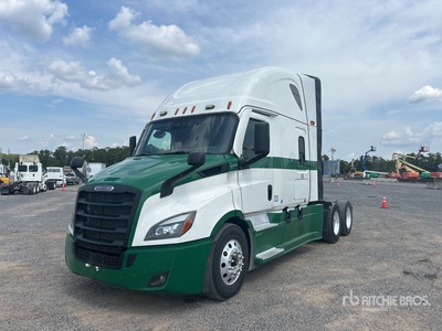 2020 Freightliner Cascadia 116 6x4 T/A Sleeper Truck Tractor