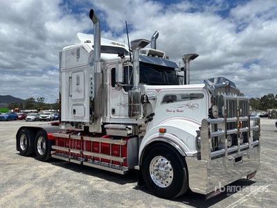 2014 Kenworth T909 6x4 トラックトラクター（T/A）