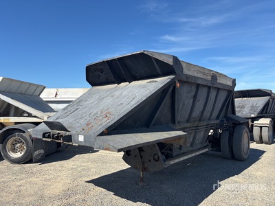 1958 Przyczepa z wywrotem brzusznym