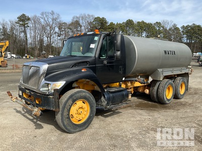 2005 International 7400 DT530 3750 gal 6x4 Water Truck