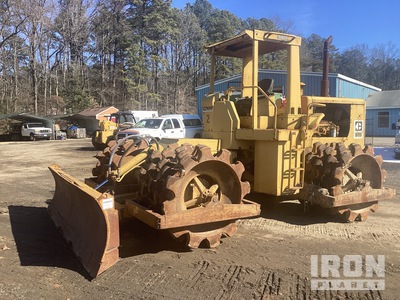 1976 Cat 815 Soil Compactor