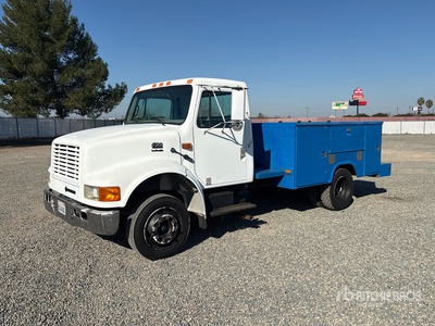1997 International 4700 4x2 Service Truck