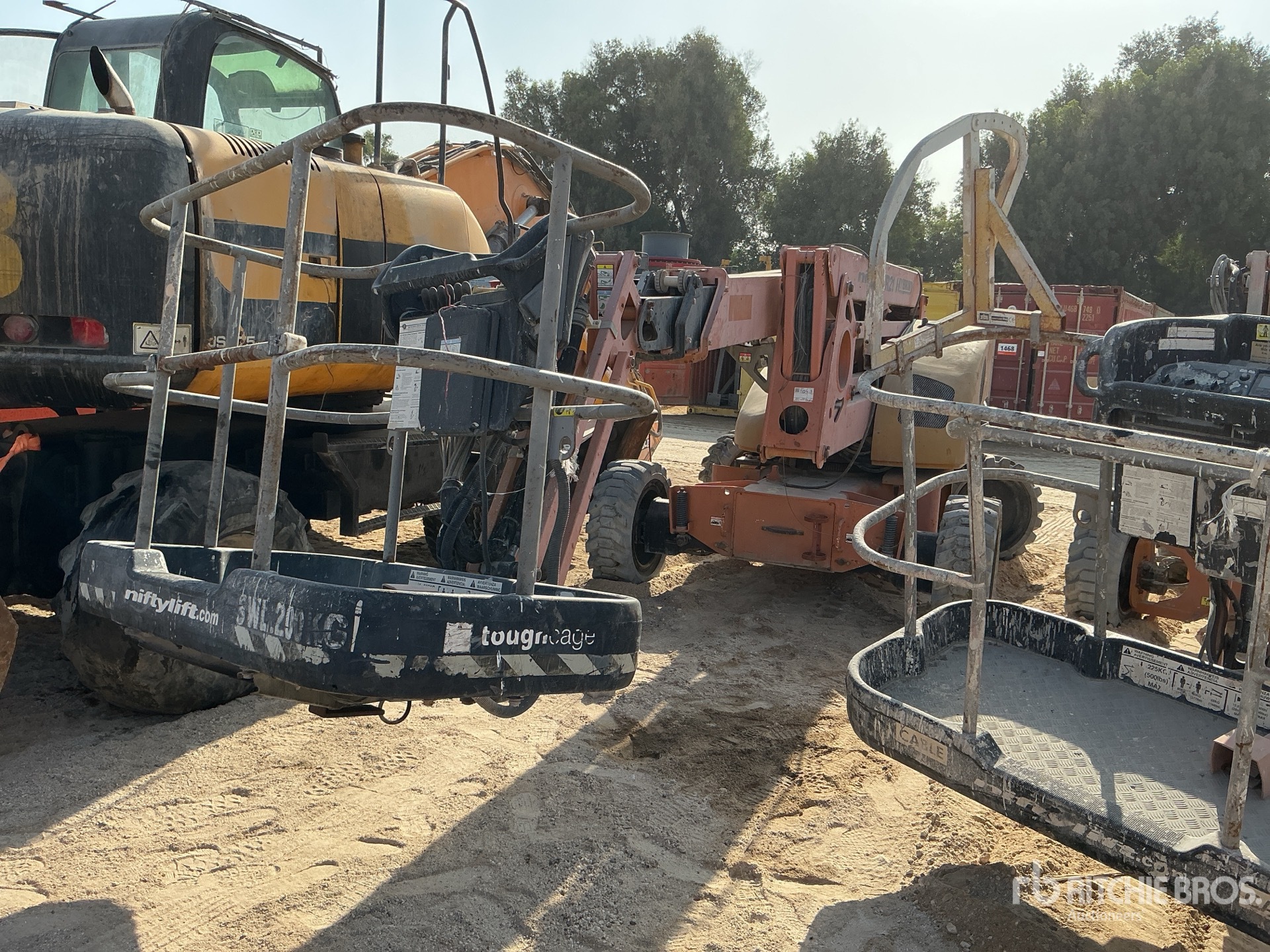 2015 Nifty HR21 Articulating Boom Lift (Inoperable)