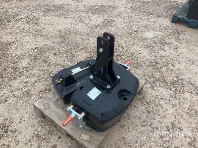 Quantity of (2) 2025 Pateer 400 & 200 Kg Tractor Counterweight Varios equipamientos de agricultura