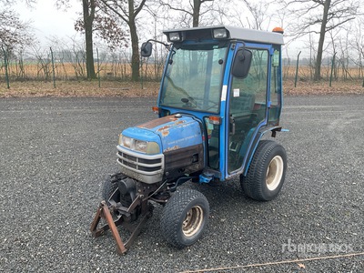 Iseki 4WD ユーティリティトラクター