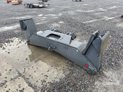 Hydraulic Excavator Outriggers (Unused)