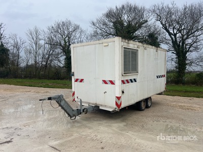 2013 Courant Bungalow De Chantier