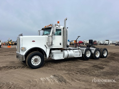 2012 Peterbilt 379 8x4 Tri/A Day Cab Truck Tractor