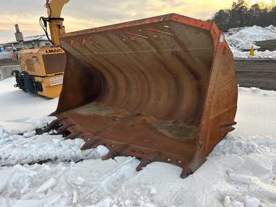 Rockland HDV 112 in 7.5 cyd Wheel Loader Bucket