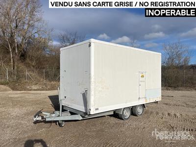 2013 B.E.A 3.83 m x 1.90 m T/A Bungalow De Decontamination 2 Essieux Decontamination Roadwork Cabin (Inoperable)