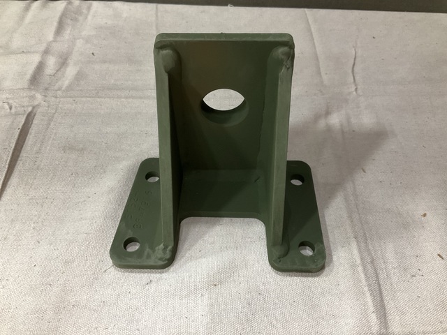 (13) Oshkosh 3847916 Mounting Brackets