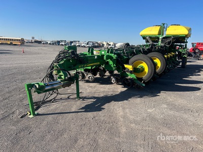 2019 John Deere Planter 1775 24 Row Planter