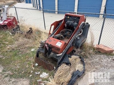 2007 Ditch Witch SK650 Mini لودر بجنزير (Inoperable)