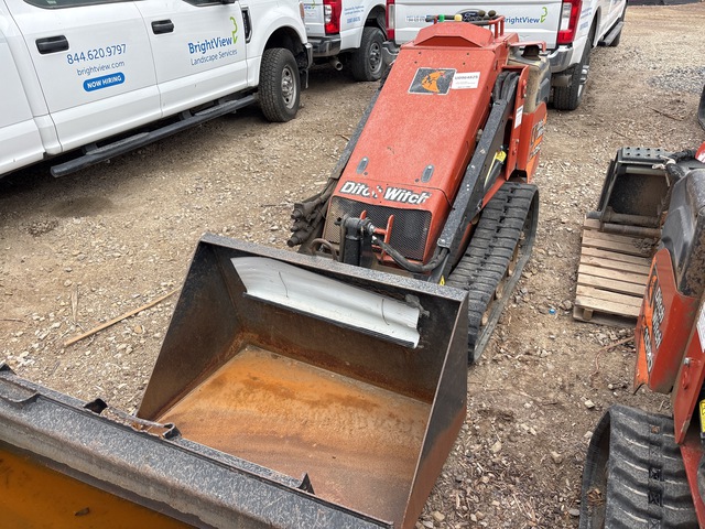 2020 Ditch Witch SK1050 Mini Compact Track Loader