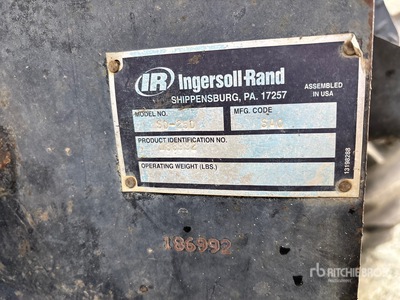 2005 Ingersoll Rand SD25D Smooth Drum Compactor