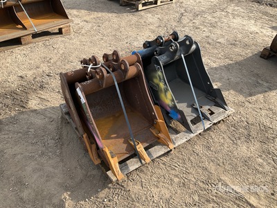 Quantity of (4) Whites Digging Cazo para excavadora