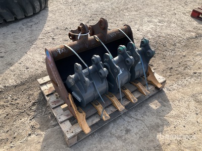 Quantity of (4) Whites Digging Cazo para excavadora