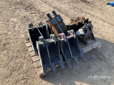 Quantity of (7) Whites Digging Cazo para excavadora