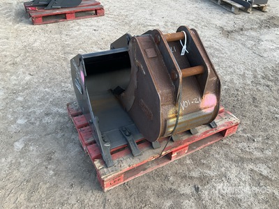 Quantity of (2) Whites Digging Cazo para excavadora