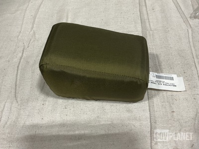 (60) Beloate's A/C Trim 209-070-731-3 Arm Rest Assemblies